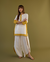 Ochre Tulip Set