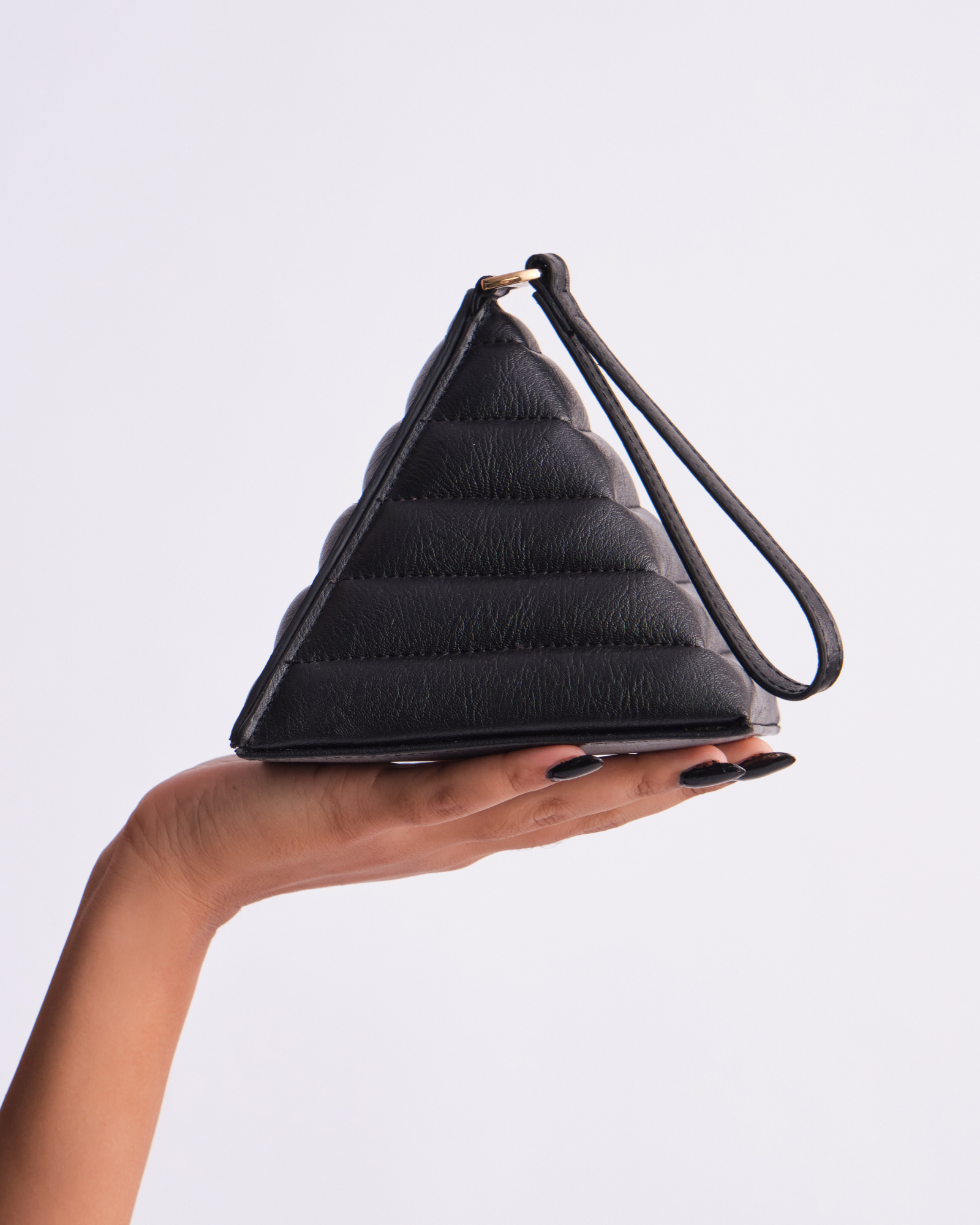 Giza - Textured Black